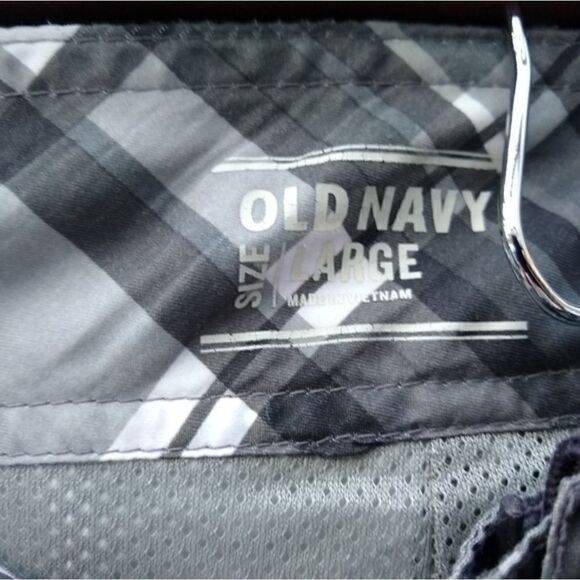 2 mens swim shorts size large speedo/ old Navy - Picture 4 of 7